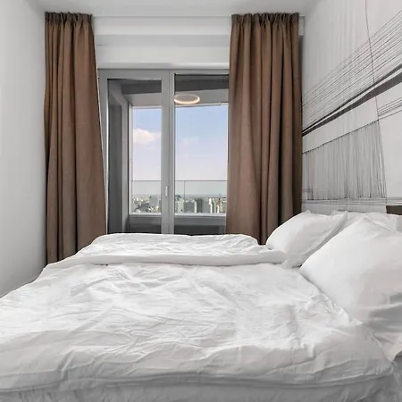 Skypark 1-bedroom On Floor 28 With Panoramic View And Parking By Skyviews דירה *
