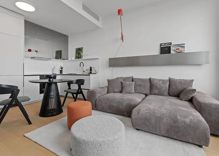 Apartment Skypark 1-bedroom On Floor 28 With Panoramic View And Parking By Skyviews *