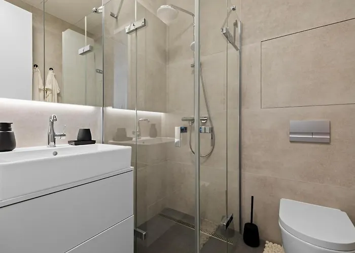 Skypark 1-bedroom On Floor 28 With Panoramic View And Parking By Skyviews * Bratislava
